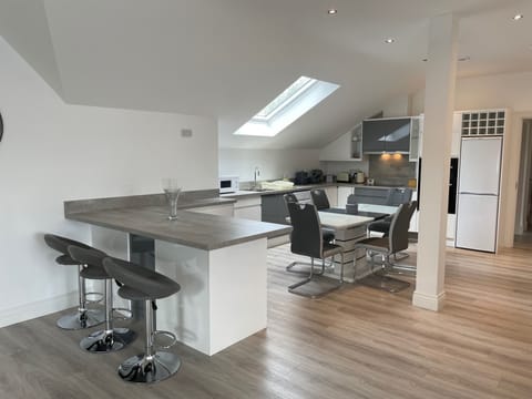 Apartment | Private kitchen | Fridge, microwave, oven, stovetop