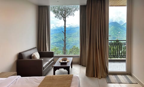 Luxury Suite, Mountain View | Premium bedding, memory foam beds, minibar, in-room safe