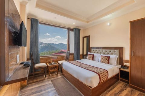 Comfort Double Room, City View | Laptop workspace, iron/ironing board, free WiFi
