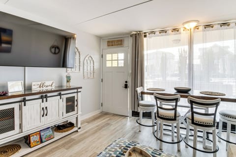 Apartment (1 Bedroom) | Interior