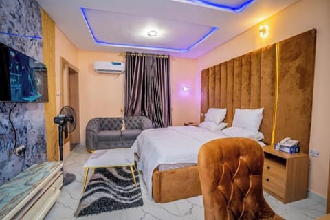 Economy Room, Balcony, City View | Desk, laptop workspace, free WiFi