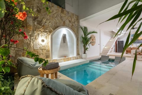 Basic Villa | Pool | Outdoor pool