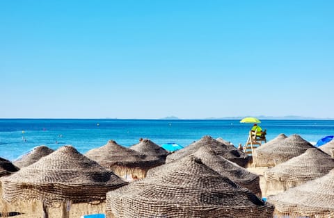 Apartment, 3 Bedrooms, Smoking, Balcony | Beach