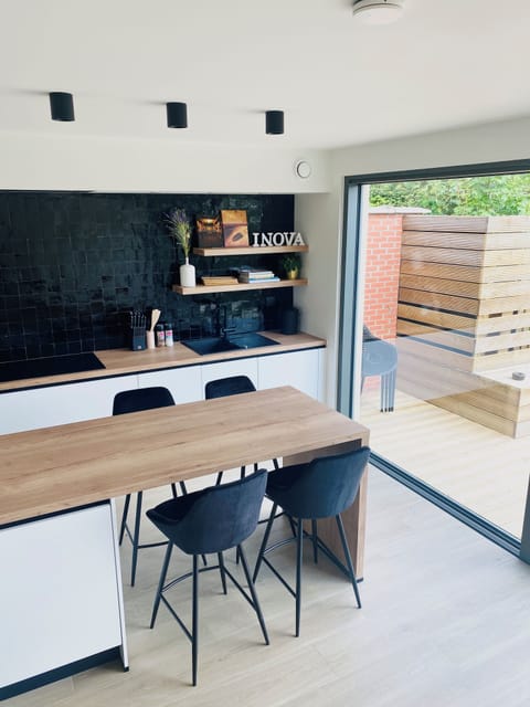 Shared fridge, microwave