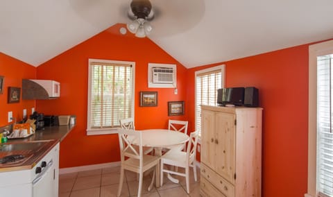 Cottage 2 Queen Beds at Wicker Guesthouse, 913 Duval Street | Private kitchenette | Fridge, microwave, coffee/tea maker