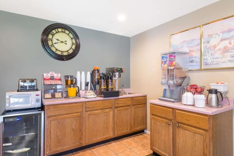 Free daily on-the-go breakfast