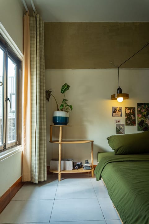 Basic Room | Individually decorated, individually furnished, desk, laptop workspace