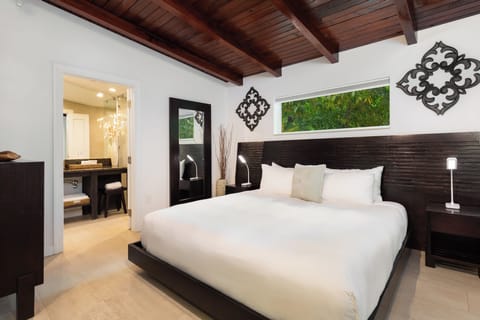 Premium bedding, in-room safe, blackout drapes, iron/ironing board