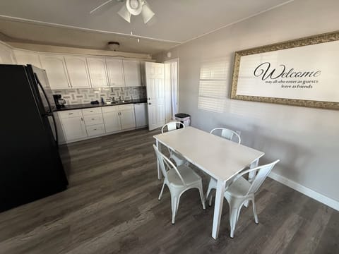 Family Suite | Private kitchen | Full-size fridge, microwave, oven, stovetop