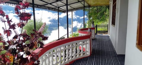 Deluxe Room, Mountain View | Balcony