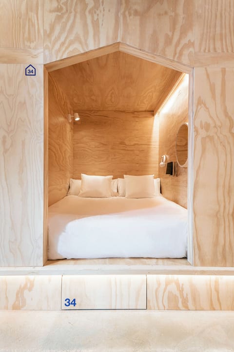 Deluxe Shared Dormitory | Premium bedding, blackout drapes, soundproofing, free WiFi