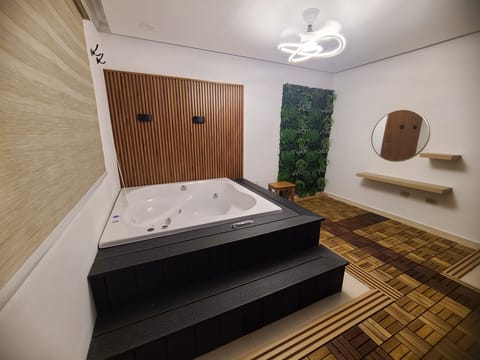 Comfort Apartment, Balcony, City View | Desk, laptop workspace, blackout drapes, soundproofing