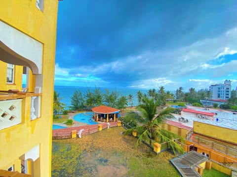 Deluxe Apartment, Partial Ocean View | Beach/ocean view