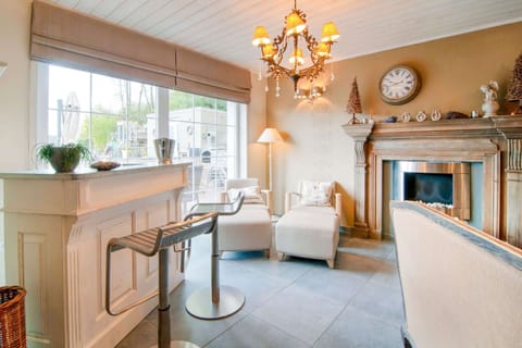 Fireplace, DVD player