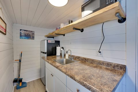 Apartment (0 Bedroom) | Interior