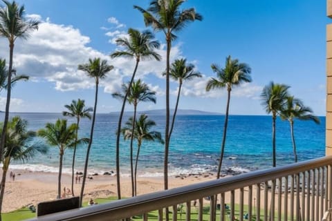 Condo, 2 Bedrooms | Property grounds