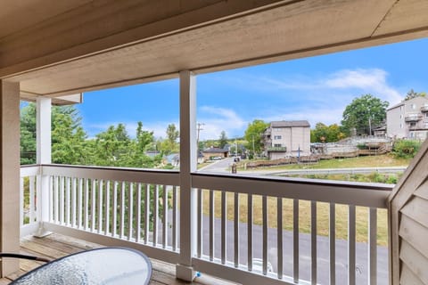 Suite, 1 Bedroom | Property grounds