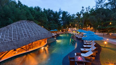 Outdoor pool, open 7:00 AM to 6:00 PM, pool umbrellas, sun loungers