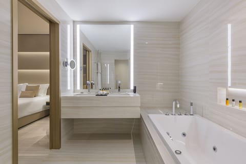Suite, Sea View (Penthouse) | Bathroom | Combined shower/tub, free toiletries, hair dryer, bathrobes