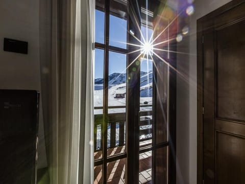 Economy Double or Twin Room, Non Smoking, Mountain View | In-room safe, soundproofing, WiFi (free)