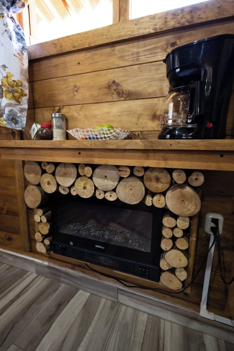 Cabin | Coffee and/or coffee maker