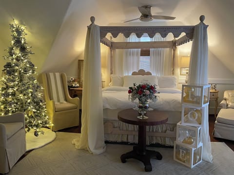 The Carriage House/Bridal Suite | Laptop workspace, blackout drapes, iron/ironing board, free WiFi