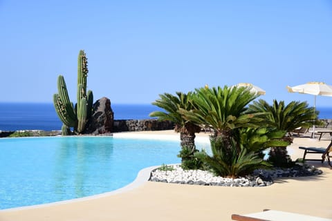 Rooftop pool