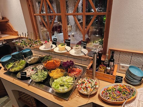 Daily buffet breakfast for a fee
