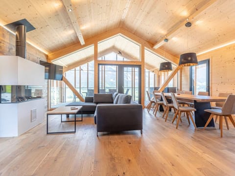 House | Dining