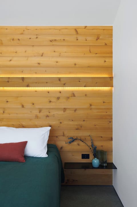 Egyptian cotton sheets, premium bedding, memory foam beds