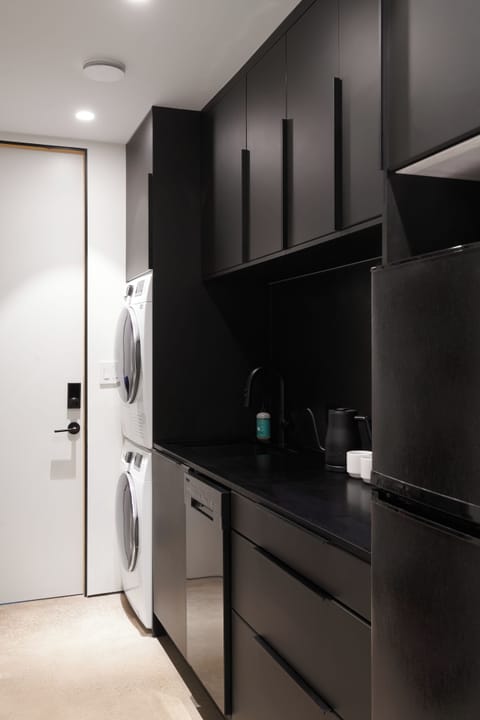 Fridge, microwave, dishwasher, cookware/dishes/utensils