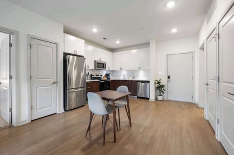 Deluxe Apartment | Private kitchen | Coffee/tea maker