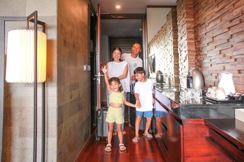 Suite (4 Persons) | Premium bedding, in-room safe, individually furnished, blackout drapes