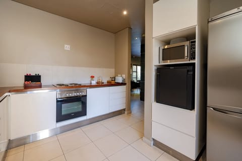 Wood Fired Hot Tub Residence | Private kitchen | Coffee/tea maker, electric kettle