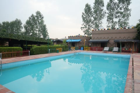 Seasonal outdoor pool
