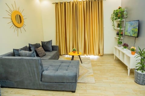 Economy Apartment, Balcony, City View | Living area