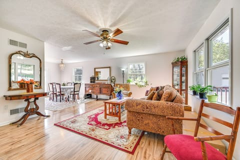 House (3 Bedrooms) | Interior
