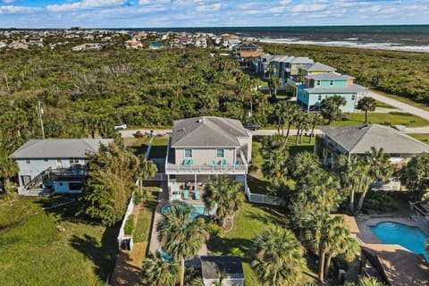 House, 4 Bedrooms | Exterior