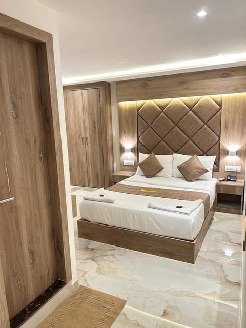 Deluxe Single Room, 1 Bedroom | Premium bedding, desk, laptop workspace, soundproofing