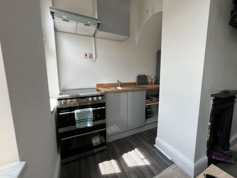 Apartment | 1 bedroom, desk