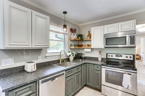 House (2 Bedrooms) | Interior