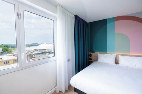 Superior Double Room | In-room safe, desk, blackout drapes, soundproofing