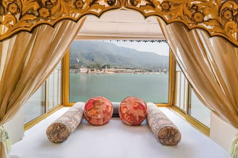 Premium Room, River View | Desk, laptop workspace, blackout drapes, soundproofing