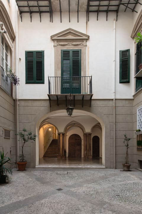 House | 1 bedroom