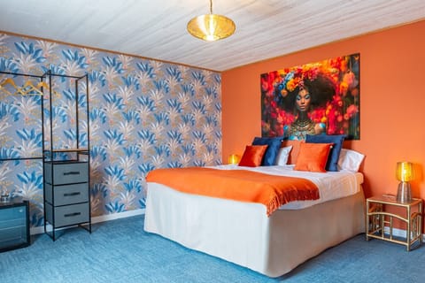 Deluxe Double Room | Blackout drapes, iron/ironing board, free WiFi