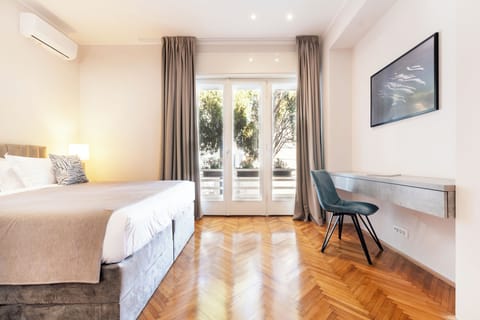 Deluxe Apartment, Non Smoking | 2 bedrooms, iron/ironing board, free WiFi