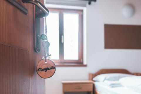 Penthouse, Garden View | Bed sheets