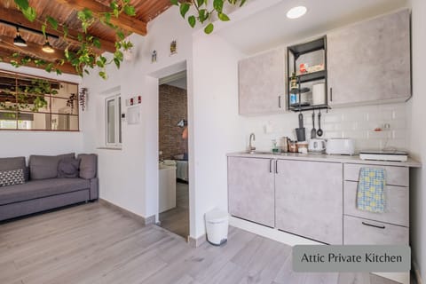 Stovetop, highchair, cookware/dishes/utensils