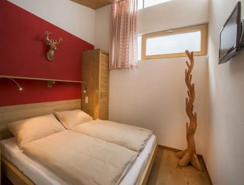 House | 3 bedrooms, bed sheets