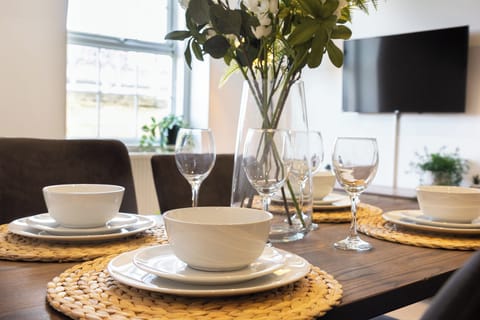 Apartment | Dining